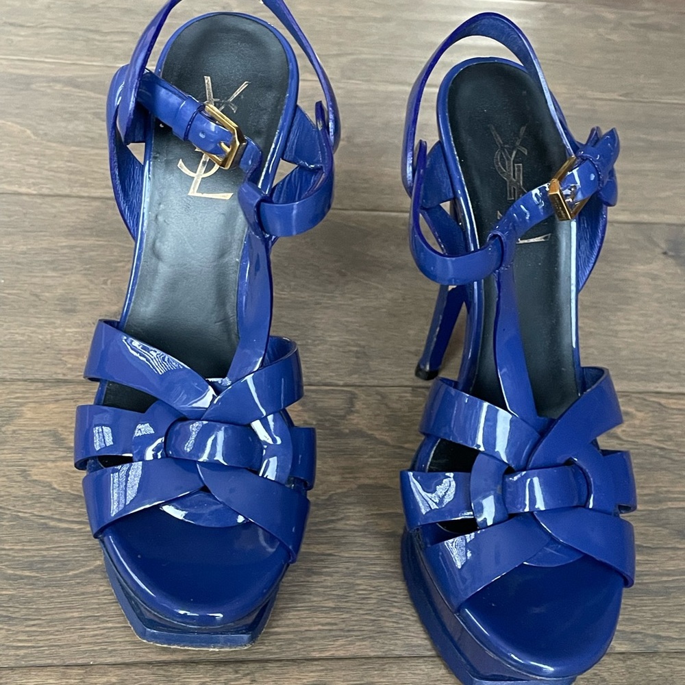 AUTHENTIC YSL Tribute heels💙🥶